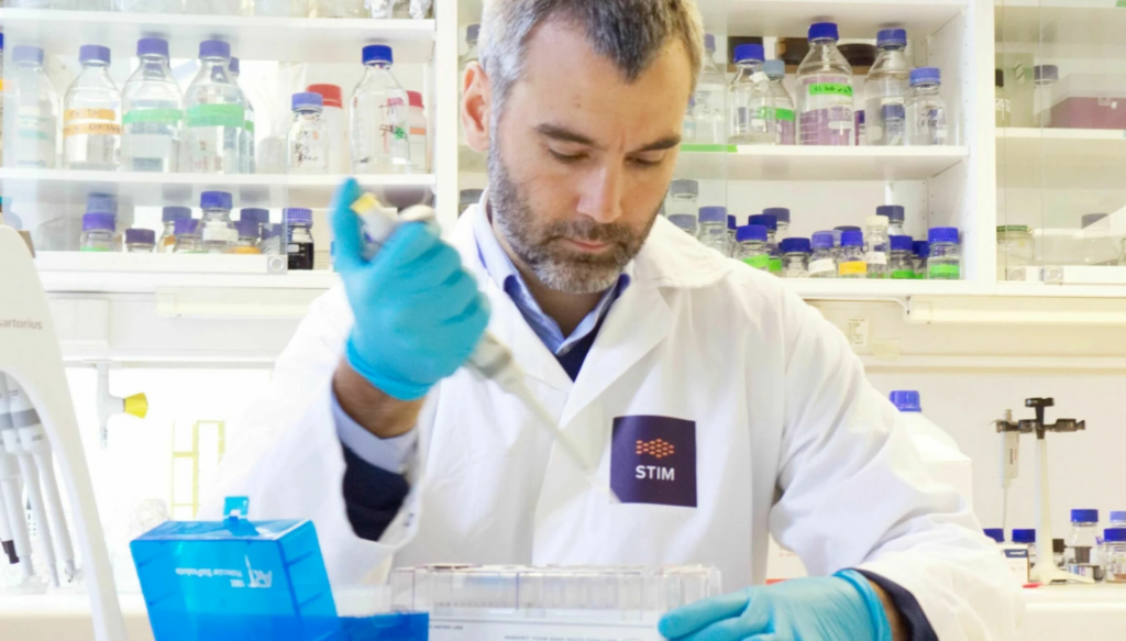 Bacteriófagos para salmonicultura nominados al premio de bienestar animal