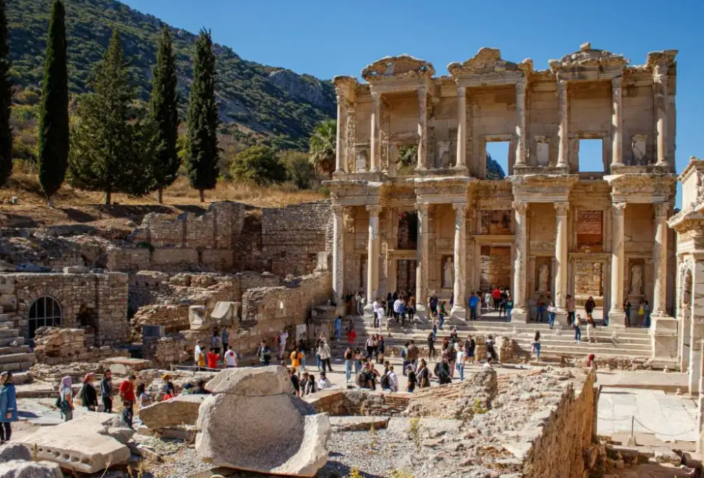 El 3er Congreso Internacional de Turismo Halal se reúne en Izmir, Turkiye, del 10 al 12 de mayo