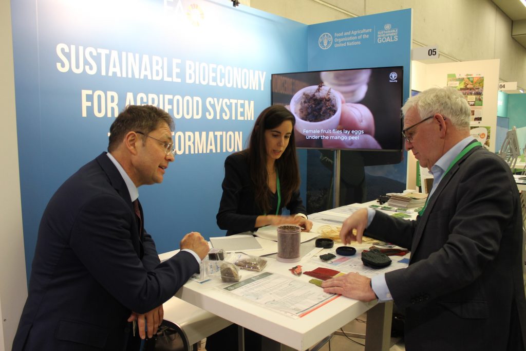 El Foro Mundial sobre la Alimentación y la Agricultura de Berlín marca un hito para promover la bioeconomía sostenible, reconociendo el liderazgo de la FAO