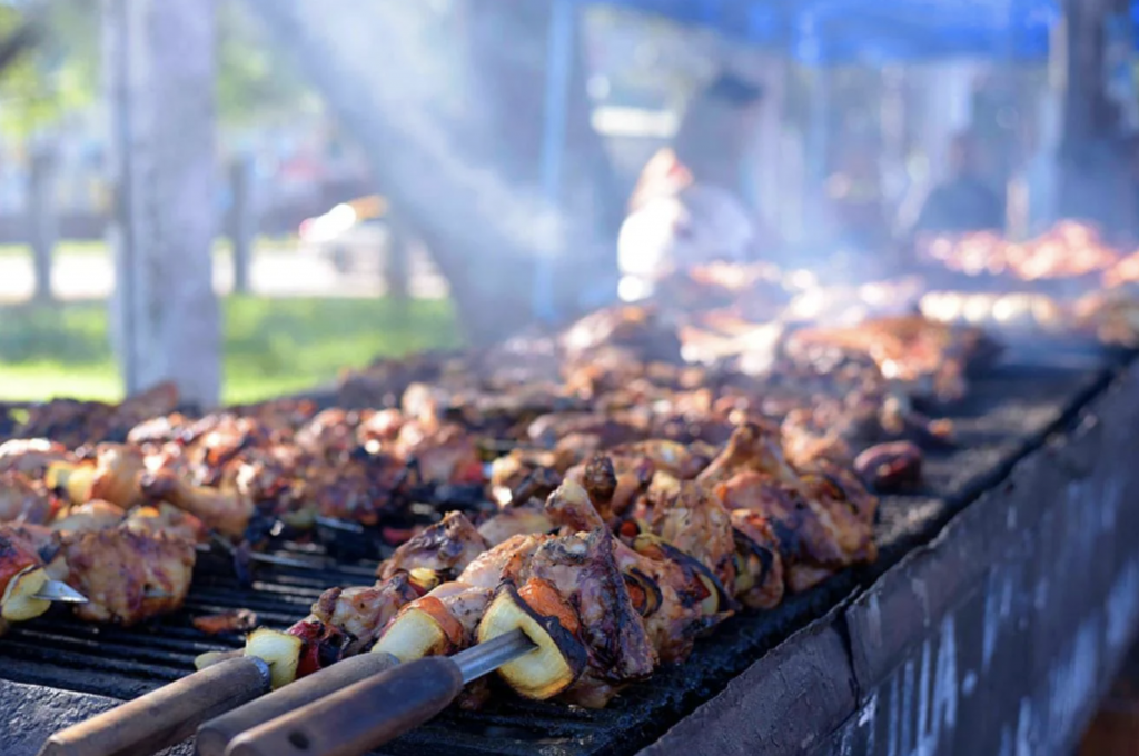 EL POLLO, LA ÚNICA CARNE QUE AUMENTA SU CONSUMO EN LA UE