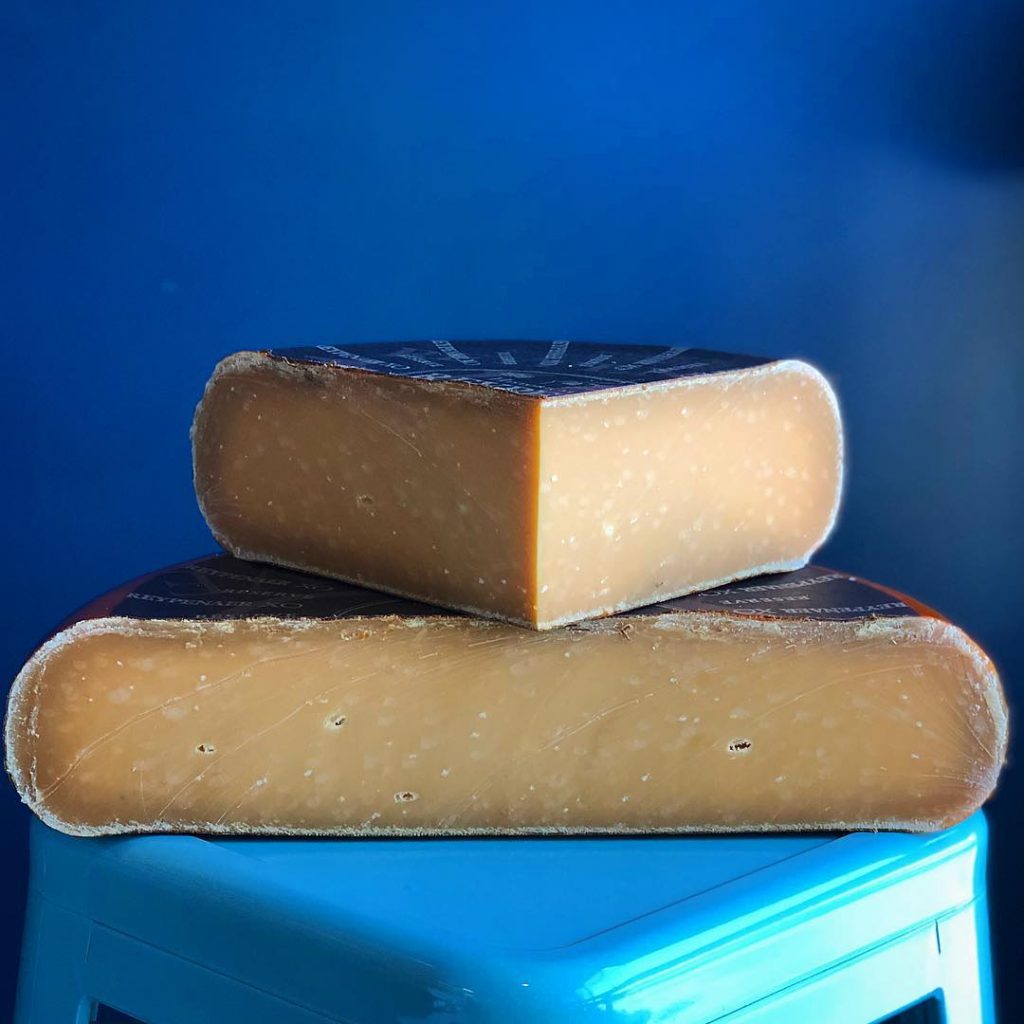 Queso que no es queso: revelan que marcas a la venta en Chile son un sucedáneo